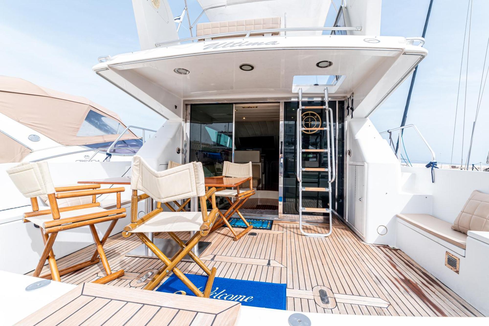 "Ultima" Love Boat Bari Exteriör bild